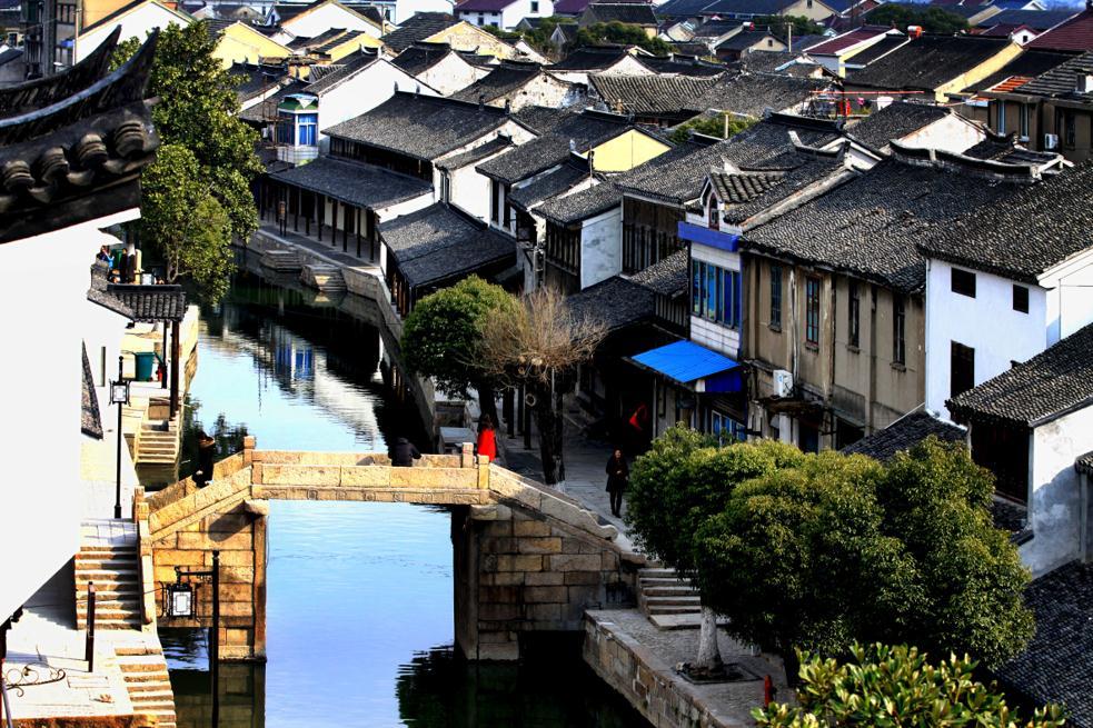给宝宝清洁身体时,妈妈要做好这几点,避免宝宝受伤害